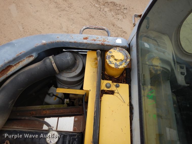 image for item DD3034 2006 Kobelco SK135SRLC-1E excavator