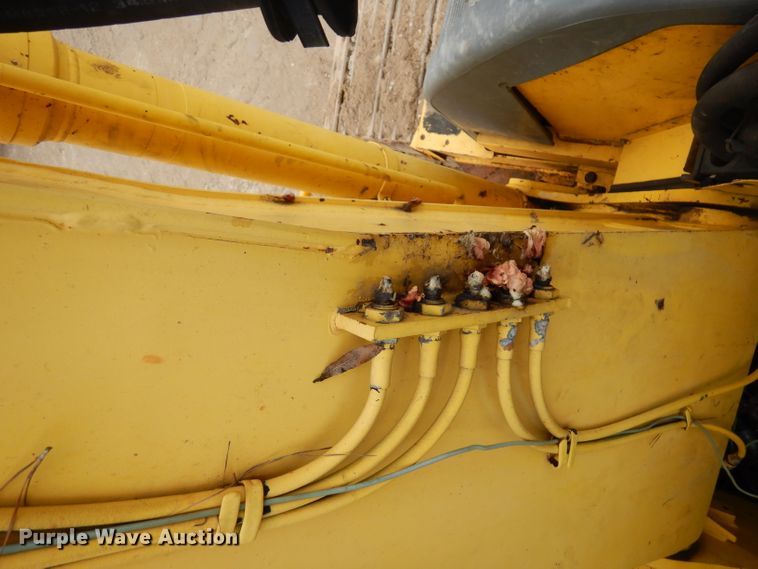 image for item DD3034 2006 Kobelco SK135SRLC-1E excavator