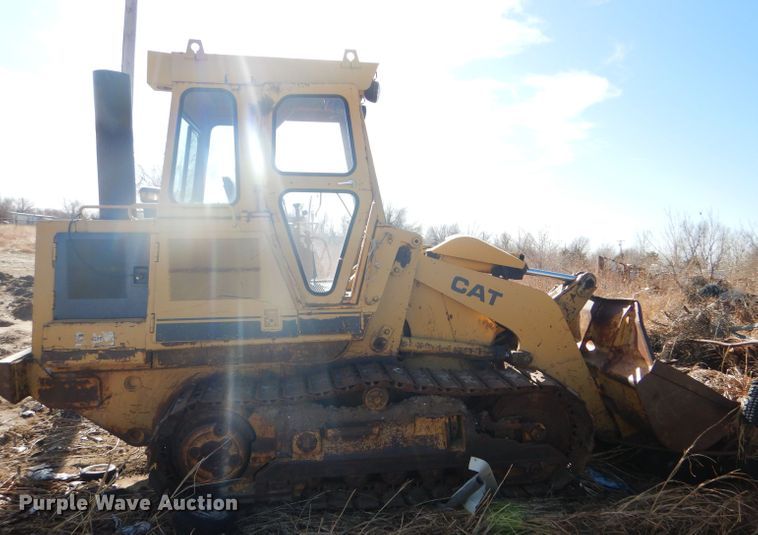 image for item DE1347 1987 Caterpillar 943 track loader
