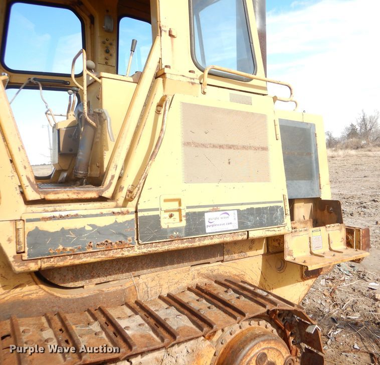 image for item DE1347 1987 Caterpillar 943 track loader