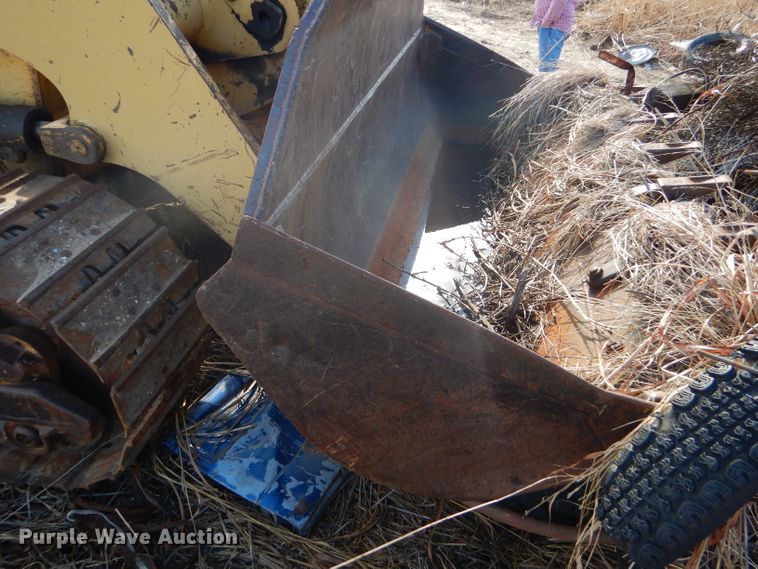 image for item DE1347 1987 Caterpillar 943 track loader