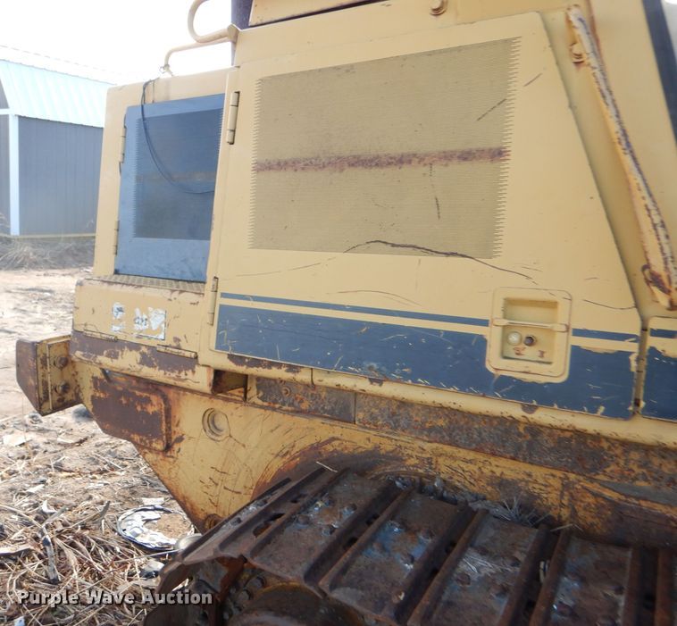 image for item DE1347 1987 Caterpillar 943 track loader