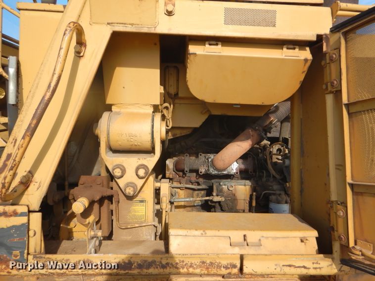 image for item DE1347 1987 Caterpillar 943 track loader