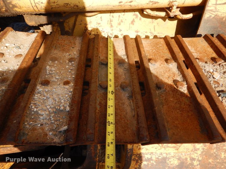 image for item DE1347 1987 Caterpillar 943 track loader