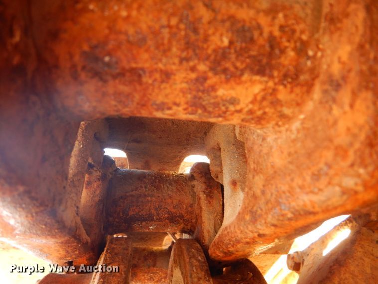 image for item DE1347 1987 Caterpillar 943 track loader