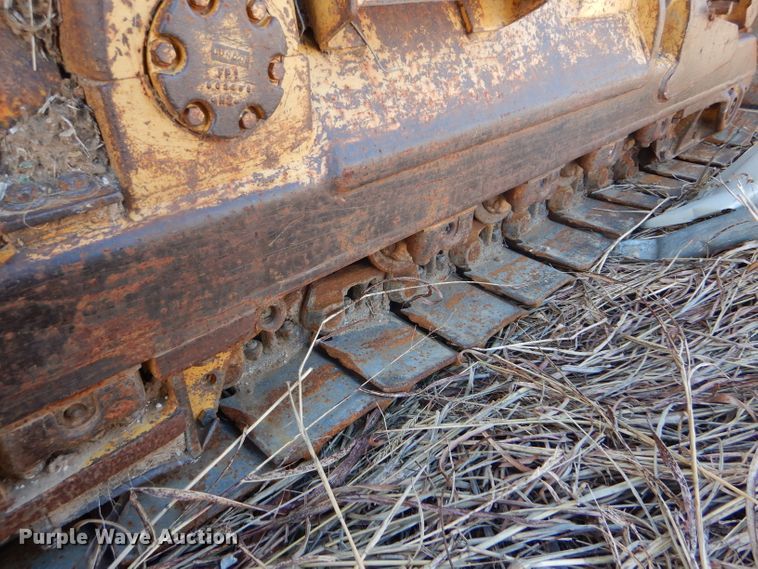 image for item DE1347 1987 Caterpillar 943 track loader