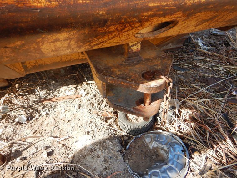 image for item DE1347 1987 Caterpillar 943 track loader