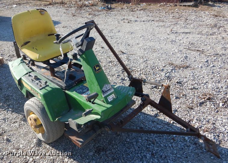 image for item DH6282 John Deere F525 lawn mower