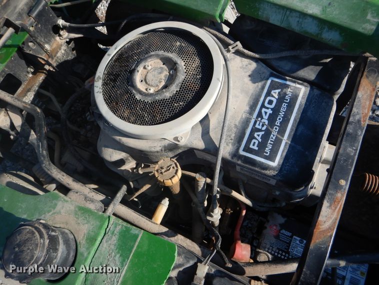 image for item DH6282 John Deere F525 lawn mower