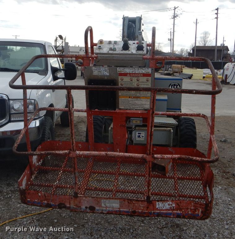 image for item DH6288 Sky Jack SJKB-40C boom lift