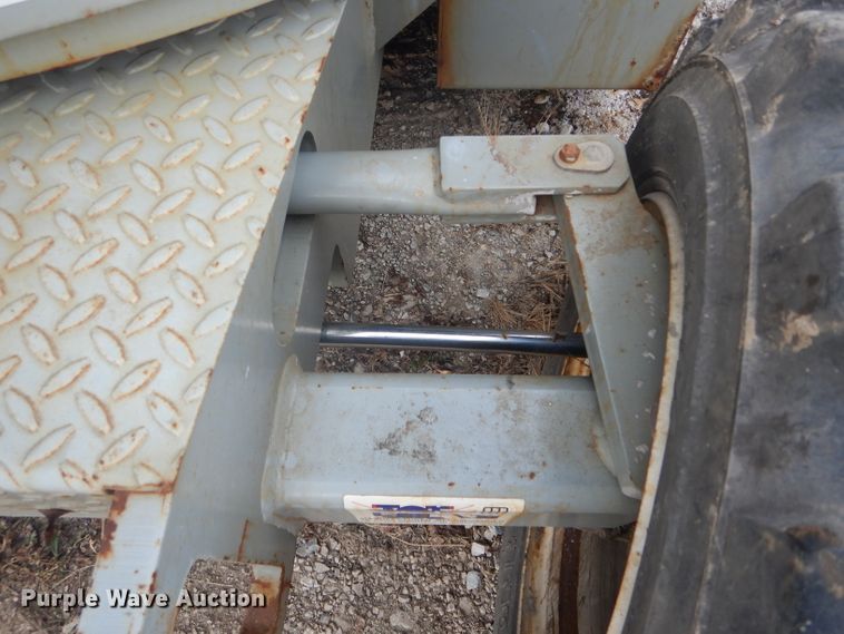 image for item DH6288 Sky Jack SJKB-40C boom lift