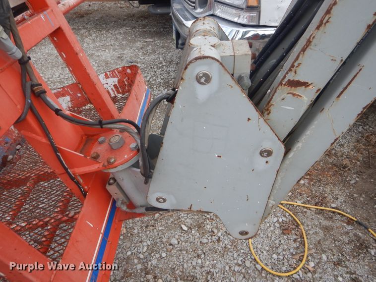 image for item DH6288 Sky Jack SJKB-40C boom lift