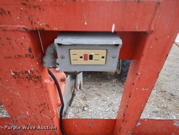 image for item DH6288 Sky Jack SJKB-40C boom lift