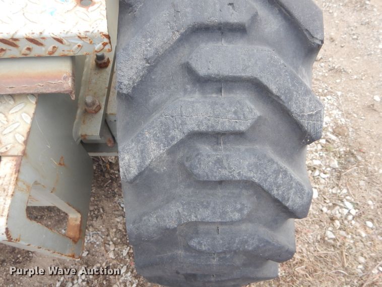 image for item DH6288 Sky Jack SJKB-40C boom lift