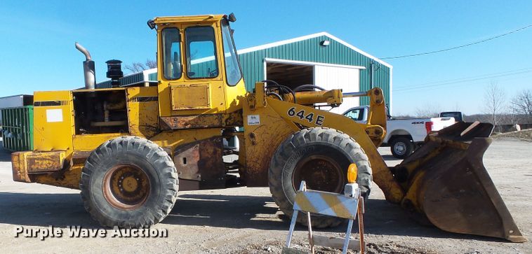 image for item DH7833 1990 John Deere 644E wheel loader