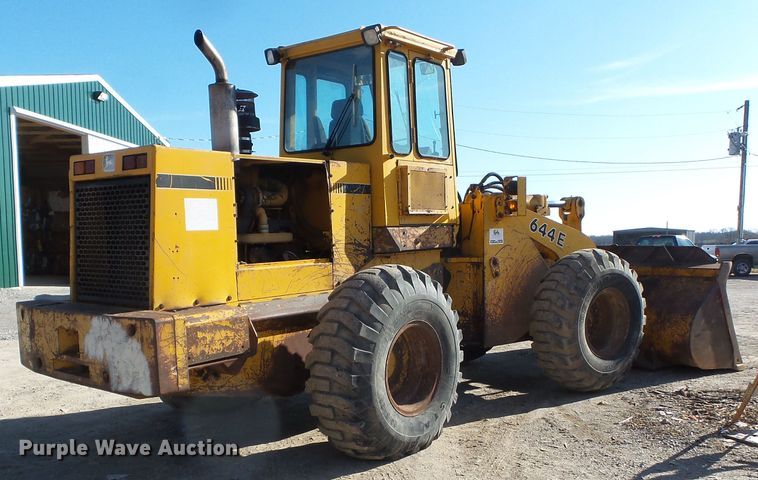image for item DH7833 1990 John Deere 644E wheel loader