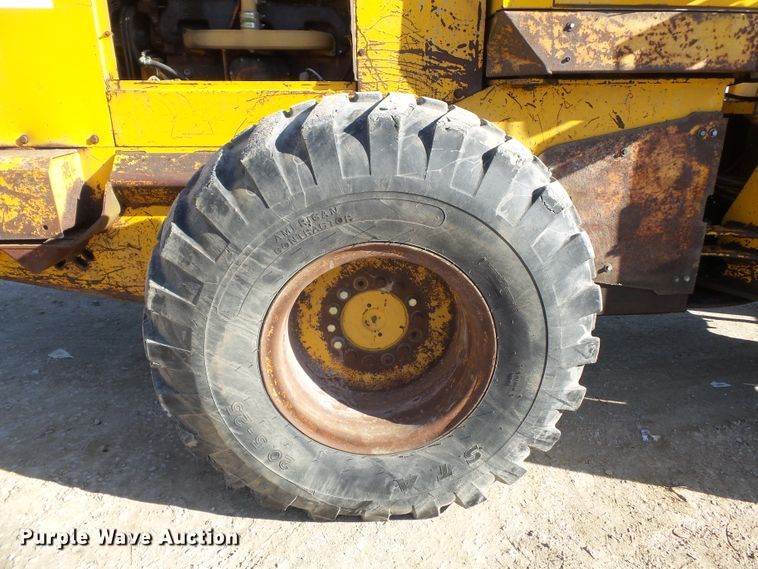 image for item DH7833 1990 John Deere 644E wheel loader