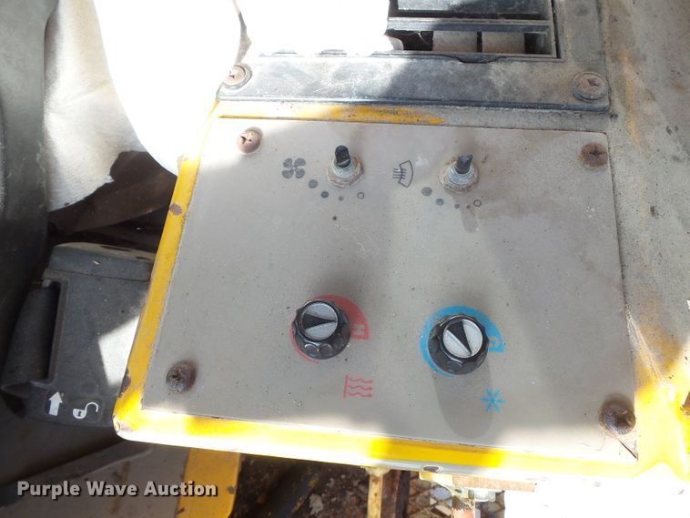 image for item DH7833 1990 John Deere 644E wheel loader