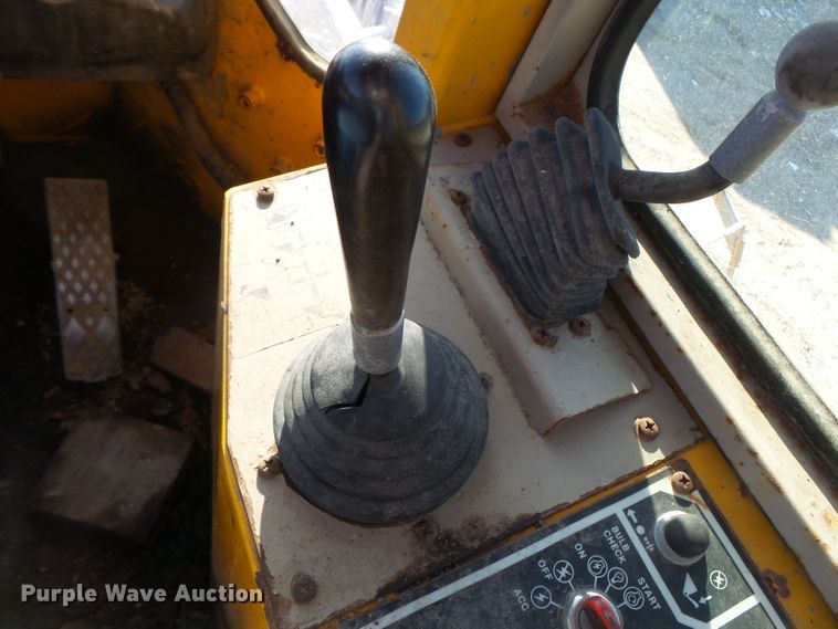 image for item DH7833 1990 John Deere 644E wheel loader