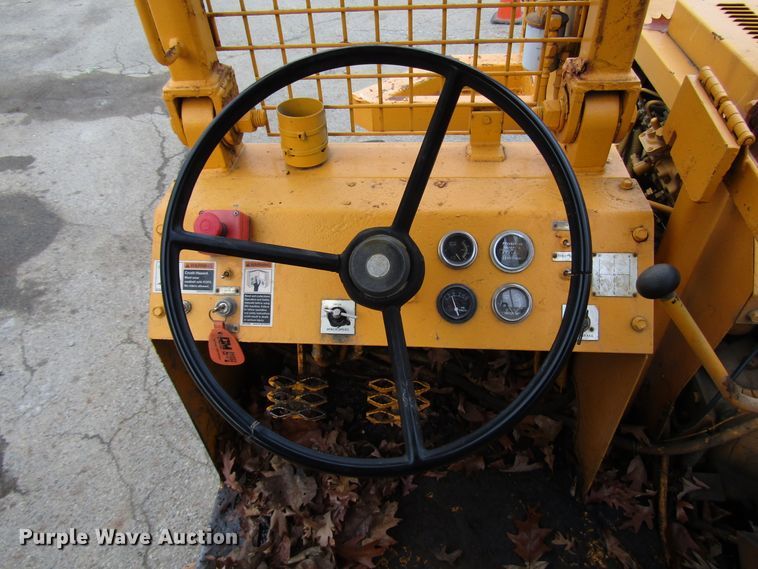 image for item DH8336 1999 CME 550X drilling rig