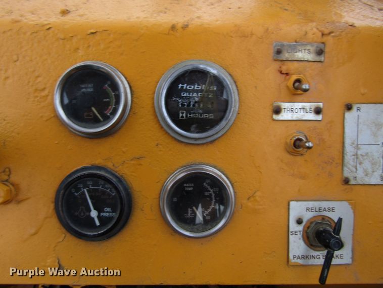 image for item DH8336 1999 CME 550X drilling rig