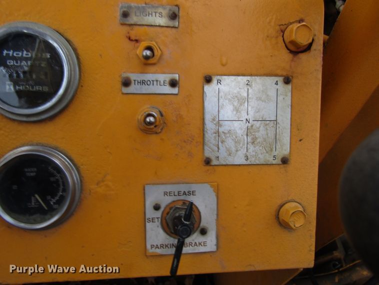 image for item DH8336 1999 CME 550X drilling rig