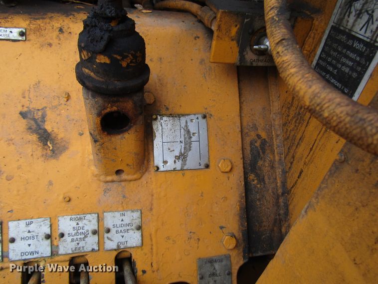 image for item DH8336 1999 CME 550X drilling rig