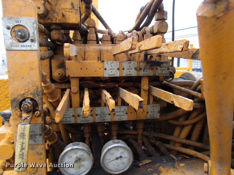 image for item DH8336 1999 CME 550X drilling rig