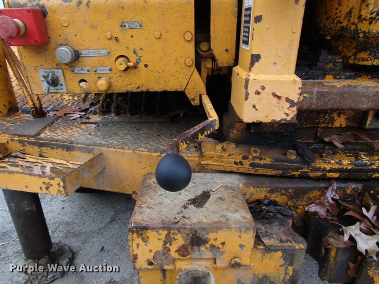 image for item DH8336 1999 CME 550X drilling rig