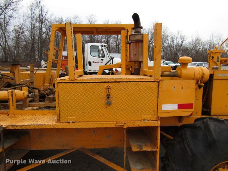 image for item DH8336 1999 CME 550X drilling rig