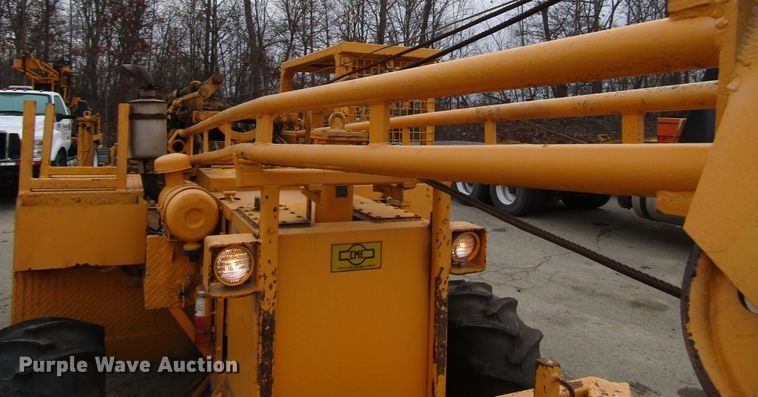 image for item DH8336 1999 CME 550X drilling rig