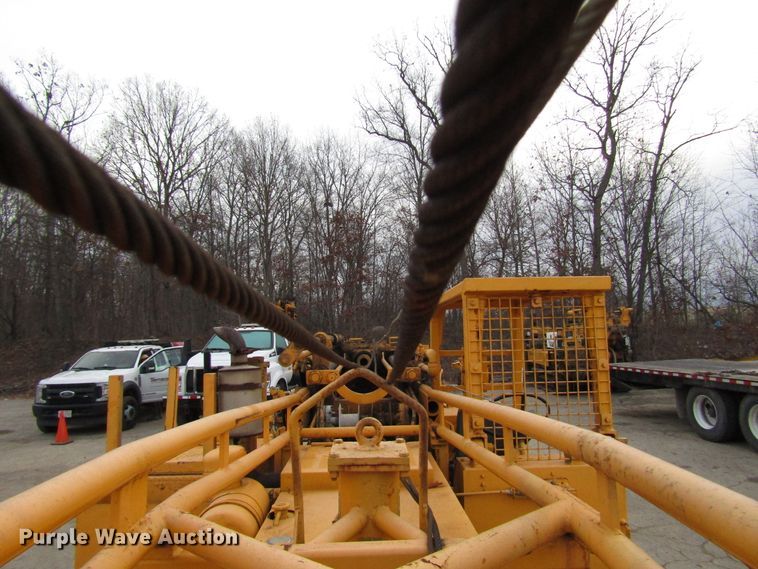 image for item DH8336 1999 CME 550X drilling rig