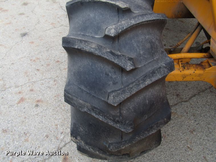 image for item DH8336 1999 CME 550X drilling rig