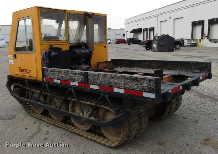 image for item DH8337 Bombardier MCD2-MC track carrier