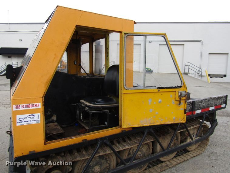 image for item DH8337 Bombardier MCD2-MC track carrier