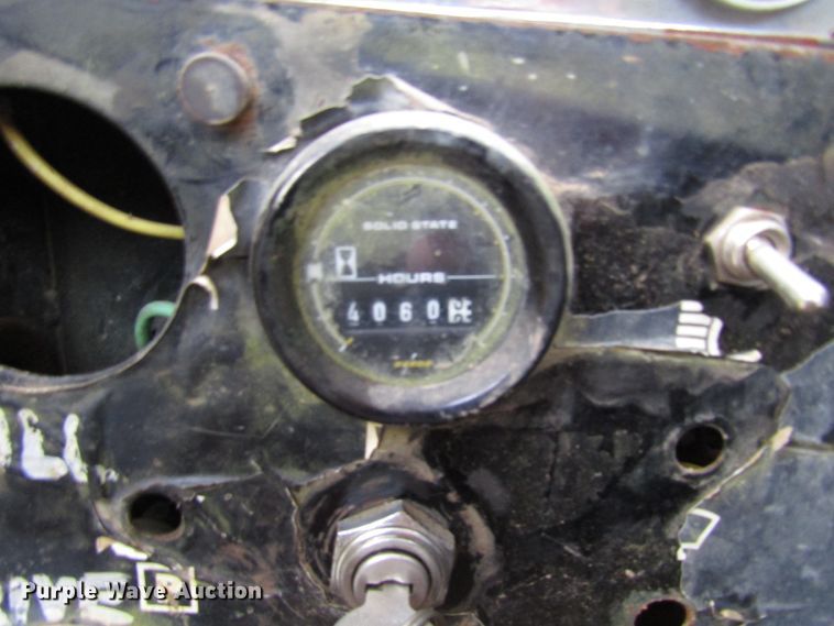 image for item DH8337 Bombardier MCD2-MC track carrier