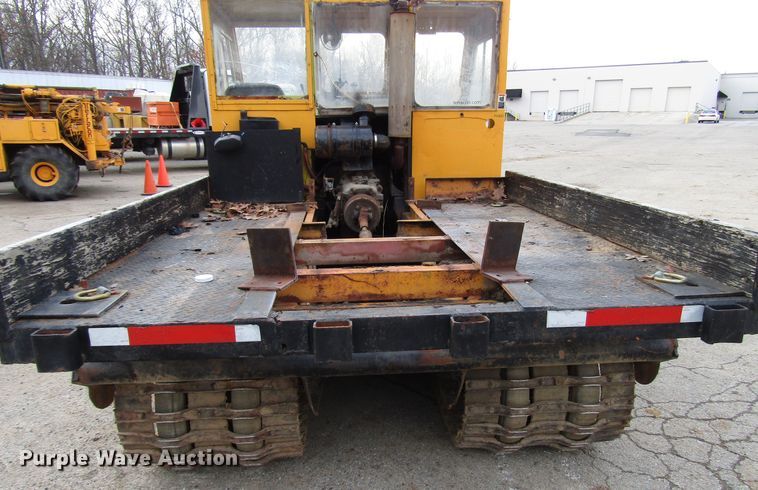 image for item DH8337 Bombardier MCD2-MC track carrier
