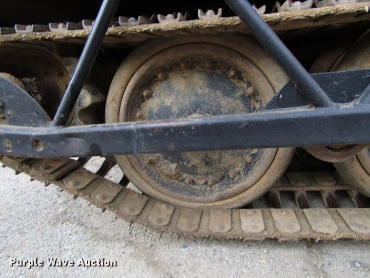 image for item DH8337 Bombardier MCD2-MC track carrier