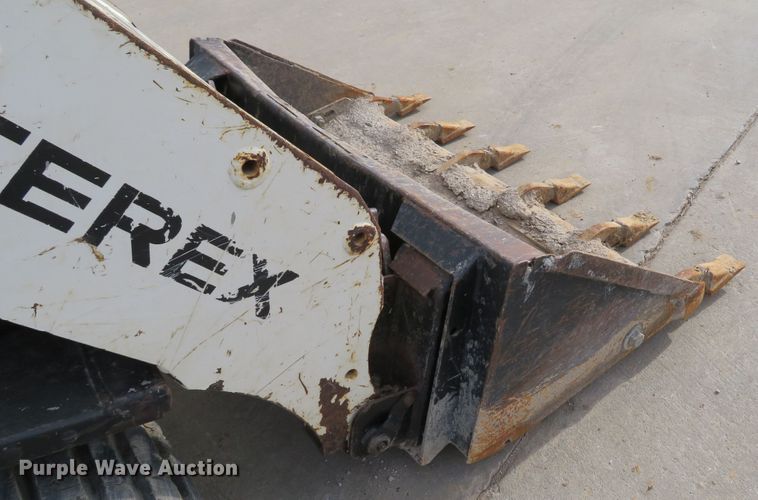 image for item DI2014 2015 Terex R070T skid steer