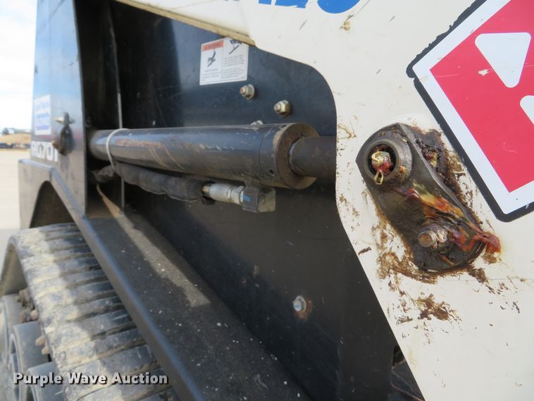 image for item DI2014 2015 Terex R070T skid steer