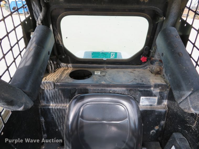 image for item DI2014 2015 Terex R070T skid steer