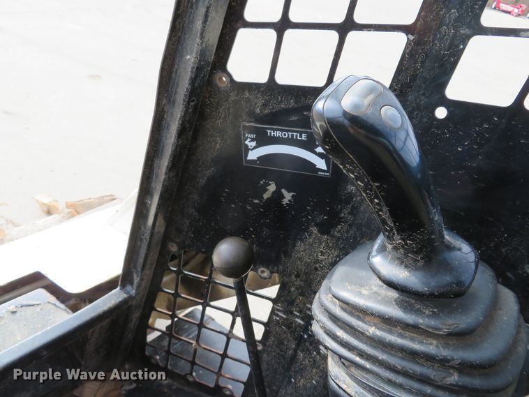 image for item DI2014 2015 Terex R070T skid steer