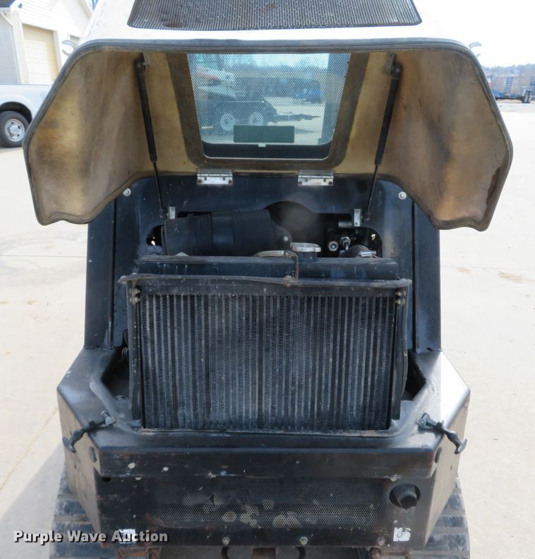 image for item DI2014 2015 Terex R070T skid steer