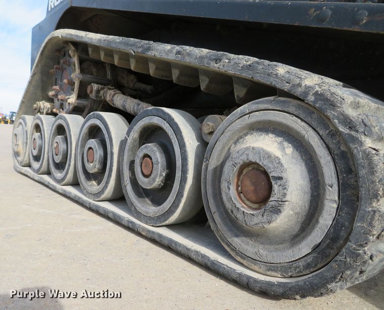 image for item DI2014 2015 Terex R070T skid steer