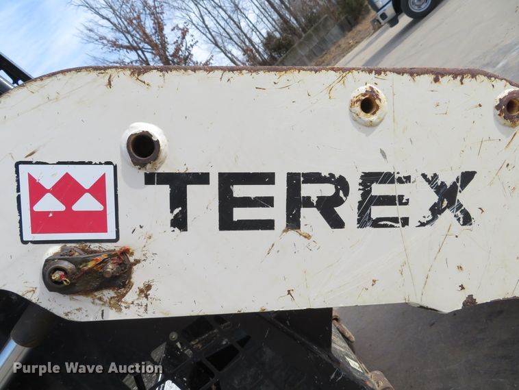 image for item DI2014 2015 Terex R070T skid steer