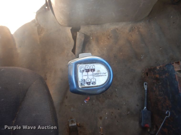 image for item DI2442 1995 Ford LTS9000 vacuum/kill truck