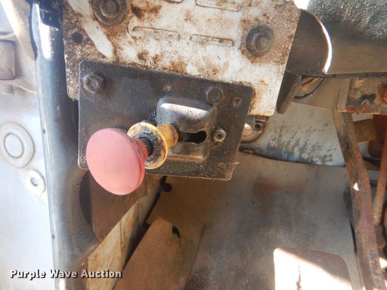 image for item DI2442 1995 Ford LTS9000 vacuum/kill truck