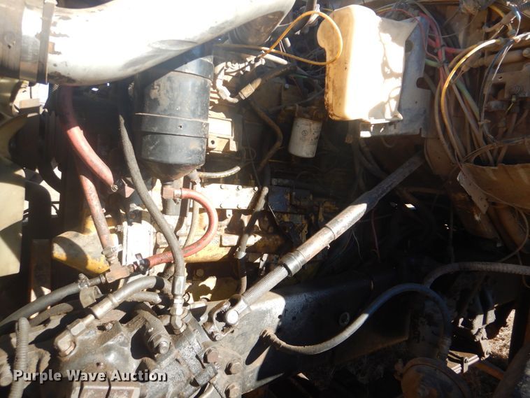 image for item DI2442 1995 Ford LTS9000 vacuum/kill truck