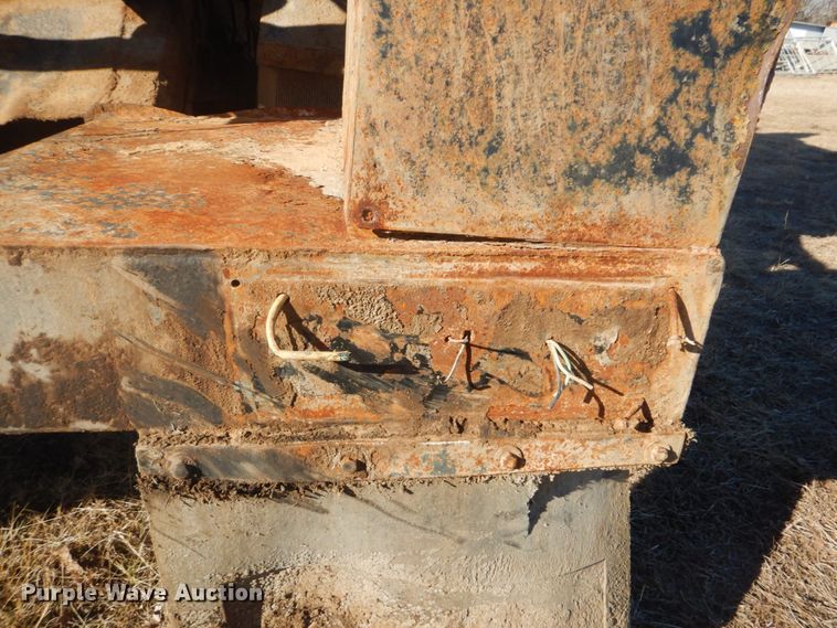 image for item DI2442 1995 Ford LTS9000 vacuum/kill truck