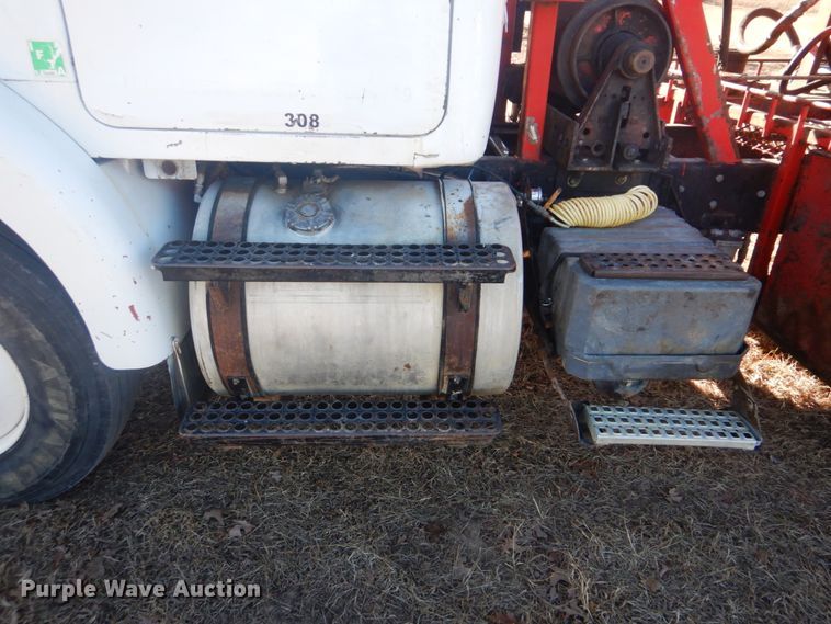 image for item DI2443 1993 Volvo WG well service rig truck